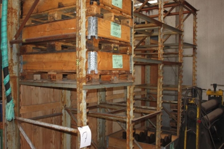 Four pallet racking without content