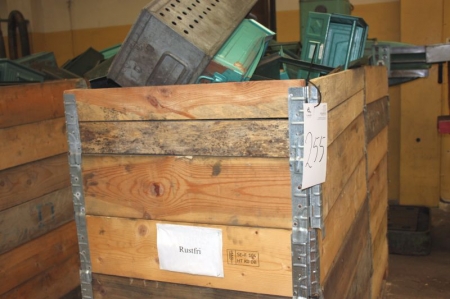 2 pallets with various assortment steel boxes