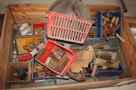 Pallet with miscellaneous, including Cutters