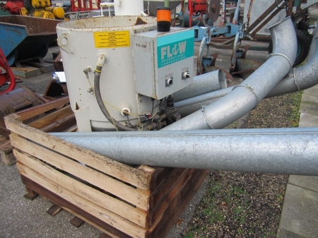 Pallet with pressure vessel, fab. Morfab Company, management, condition unknown, and suction