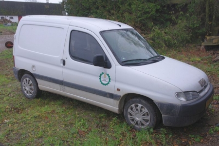 Peugeot Partner Combi 1.8, year 1997. Chassis No. VF35CD9BD60078180, KM. Approximately 341,500 km.  Must be inspected