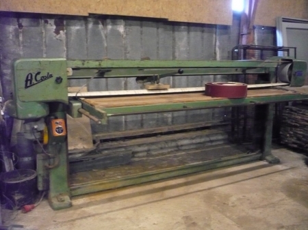 Long Belt Sander, A Costa, 2.5m, extra bands. Chain for winding missing