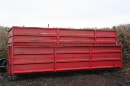 Container with tarpaulin cover, container hoist, high sides. Upper hinge empty hatch behind