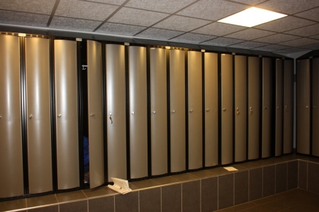 3 x 4 compartment locker create + 1 x 2-room locker (H9 - H15)