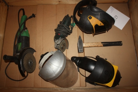 Pallet with angle grinder Hitachi G23SR + angle grinder Metabo + visor + 2 + respiratory protection helmets, sledge hammer, etc. Pallet not included