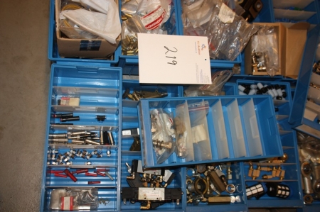 Pallet with various parts of Norgren pneumatic. Pallet not included