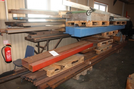 Rack with large lot iron, U-iron, square profiles, solid iron, etc. + straightedge