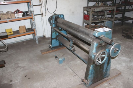 Roller, Luna, type 8266/15/40, 1540 x 4, foot operated forward / reverse. Tare weight 825 kg