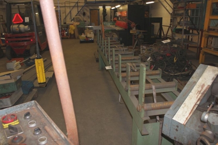 Roller conveyor, approx. 540 x 3970 mm