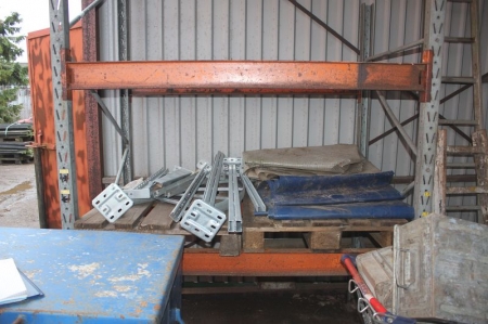 1 span pallet rack containing cable trays + covers etc.
