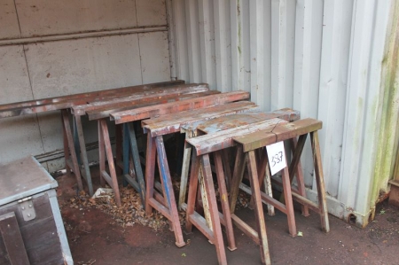 Approx. 12 pieces. steel trestles