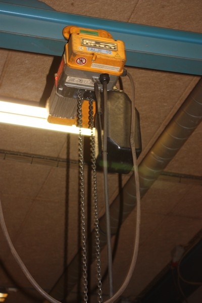 Jib crane arm, reach approx. 3 meters + electric hoist, Star Liftket 500 kg, 2 speed up / down