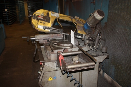 Bandsaw, FMB DC1154, adjustable in degrees. 240 mm. Outfeed roller conveyor