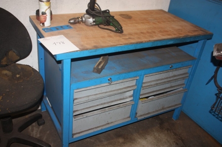 Værktøjsbord med 2 skuffesektioner + værktøjstavle + støjvæg + el-boremaskine + svejsegardiner