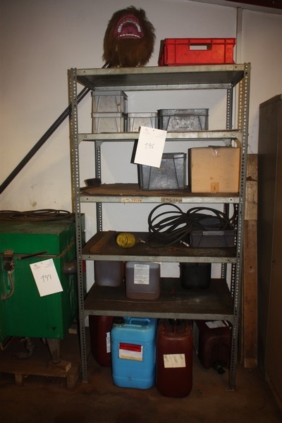 1 span steel shelving, depth approx. 60 cm, containing oils