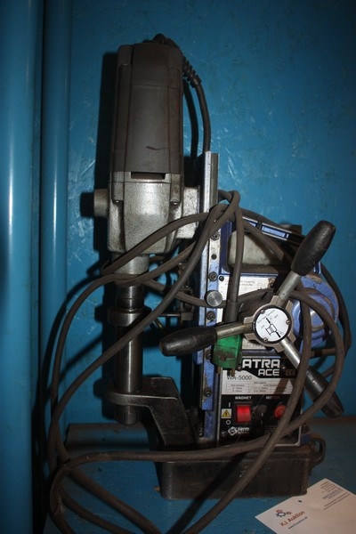 Magnetic Drill stand, Atra Ace WA-5000 mounted drill
