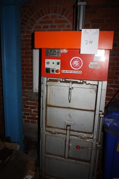 Paper compactor, NVA Products, type BP30