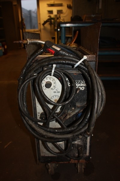 CO2 welding machine ESAB Power Compact 250 + welding cables welding + handle + pressure gauge