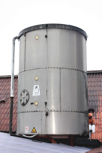Flour silo, capacity approx. 7-9 tonnes. Fitted with lifting eyes