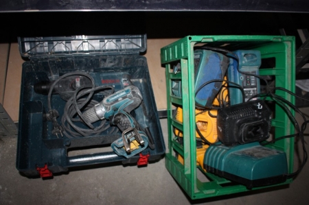 El-borehammer, Bosch GBH 2-23 RE Professional + aku boremaskine, Makita (minus batteri og lader) + kasse med ladere
