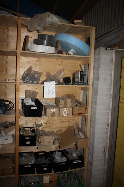 Contents 1 span wooden rack, including insulating tape, building hardware + Stramerbeslag