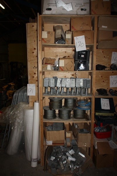 Contents 1 span wooden rack and on top of wooden rack. Various architectural hardware + rolls of steel wire ropes