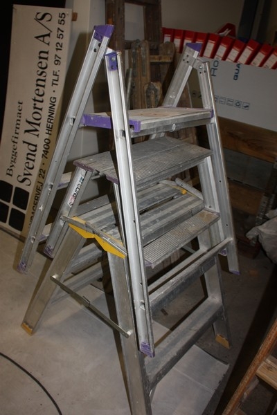 3 x aluminum step ladder