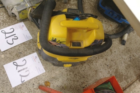 Vacuum, DeWalt