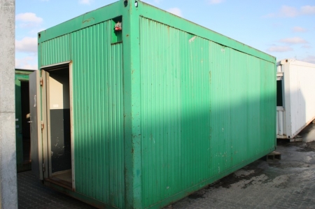 20 foot container designed for personnel. Isolated power and heating (5220)