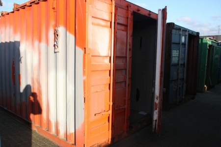 20 foot container. Isolated, power (5270)