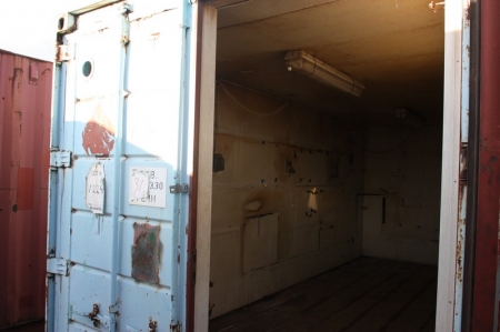 20 foot container. Isolated power and heating (5273)