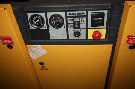 Compressor, Kaeser, Model AS 44. Year 1995. 7.5 bar. Hour meter shows 7158 + oil and water separator, Beko + pressure tank, IPL, 1000 liters, 10.5 bar, year 1994 + dryer