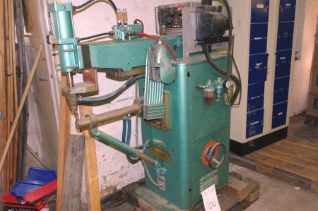 Welding machine, Larsen P 25-300