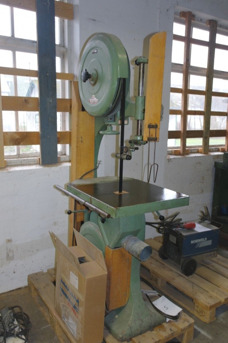 Bandsaw, Centauro, with replacement blades
