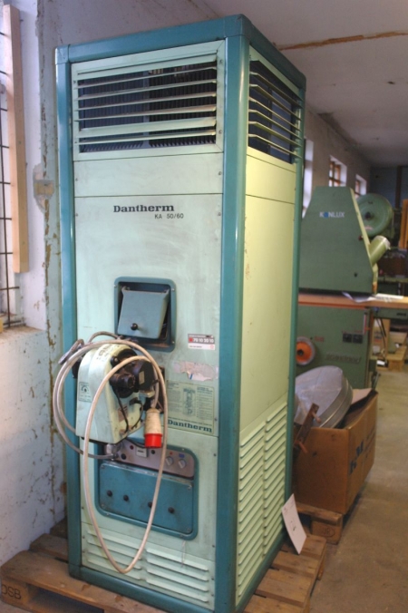 Hot air heater, Dantherm KA50/60, with flashing + chimney, etc.