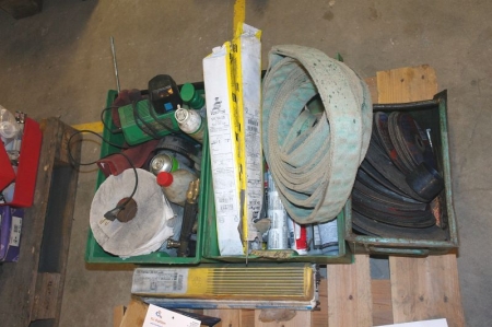 Boxes of cutting discs + welding parts + cable reel + Grundfos pump