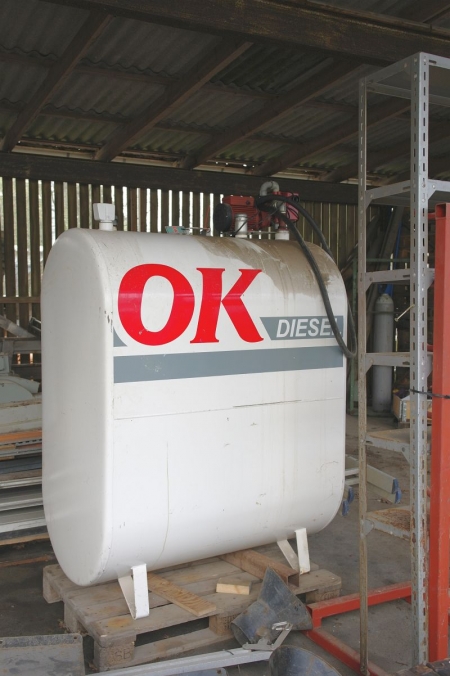 Diesel tank, 1200 liters with HAMAG pump with counter