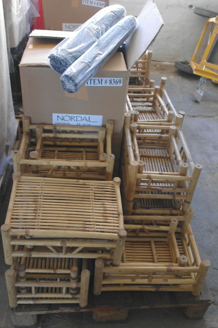 Pallet with small bamboo tables of different sizes + box with beach mats