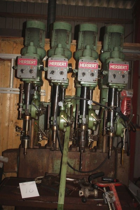 Column Drill, Herbert, 4 drilling units + vise. Clamping surface: approx. 1200 x400 mm