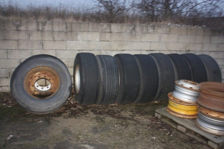 10 tires on rims + approx. 21 truck steel rims