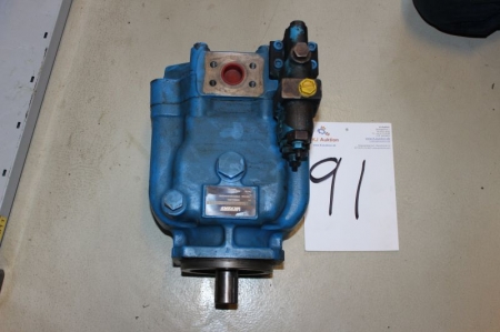 Hydraulic Pump, Vickers 74 CCM. Refurbished