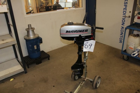 Outboard Engine, Mariner, 3.3 HP (short leg). Hand. Without trailer