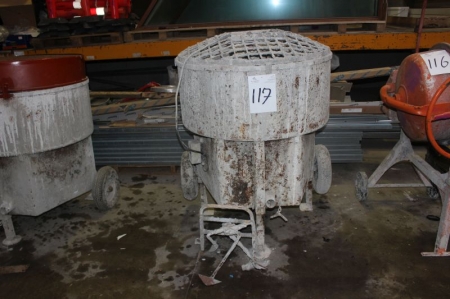 Vertical concrete mixer, approximately 150 liters
