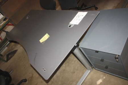 El-hæve/sænke skrivebord, 2000x900 cm + skuffesektion