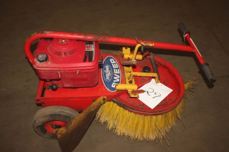 Motorized rotor sweeper, Jydeland Sweep, with Briggs & Stratton engine