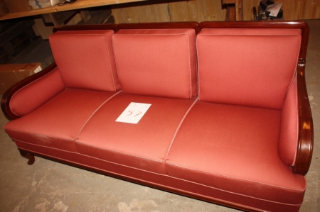3-personers sofa. Sælges af privat. Kun moms af salæret