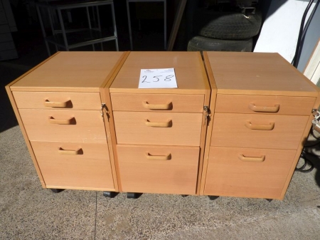 3 x chest of drawers