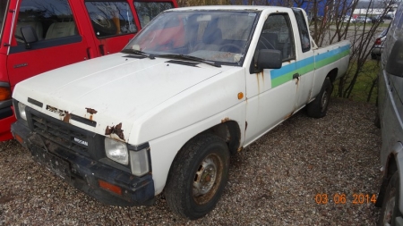 Nissan King Cab 4x2 diesel. KX 97 035 (plate not included). Year 1987. Km 252.058. Can not start - export / scrap yard. Tax exempt - only VAT on fees