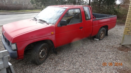 Nissan King Cab 4x2 - 2.5 diesel. SR 97.965 (plate not included). Year 1995. Km 201.772. Faulty clutch - export / scrap yard. Tax exempt - only VAT on the fee.