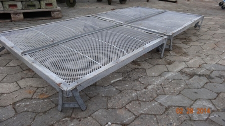 2 x Steel Pallets. Width approx. 101 cm, length approx. 101 cm and height approx. 17 cm. ? Bed base?